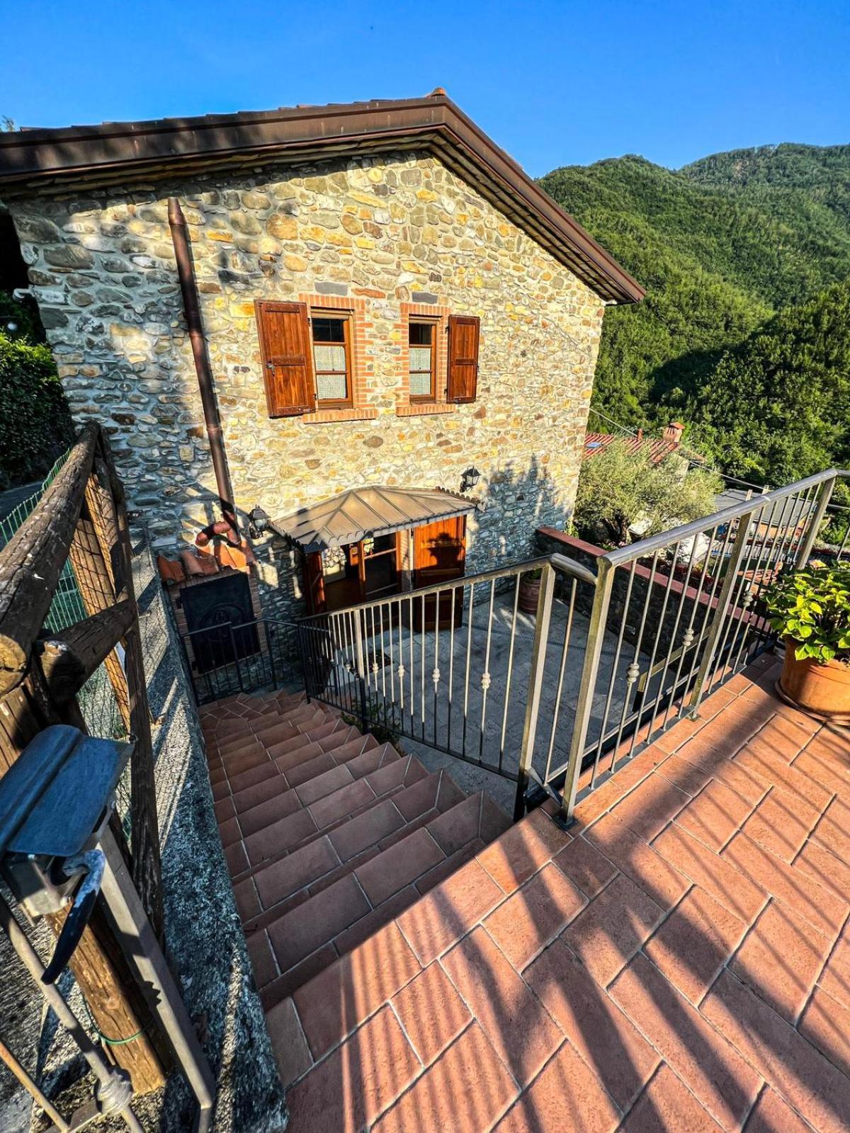 Old Village Linda - Tra Lunigiana & Cinque Terre Comano  Dış mekan fotoğraf